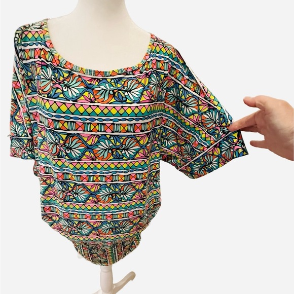 Trina Turk Colorful Geometric Patterned Swim Cover Dress. Size small - Picture 3 of 8